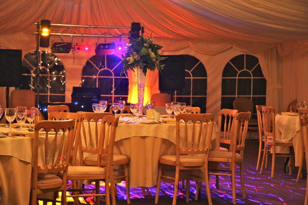 Millhouse Hotel And Riverside Restaurant Sharnbrook Esterno foto